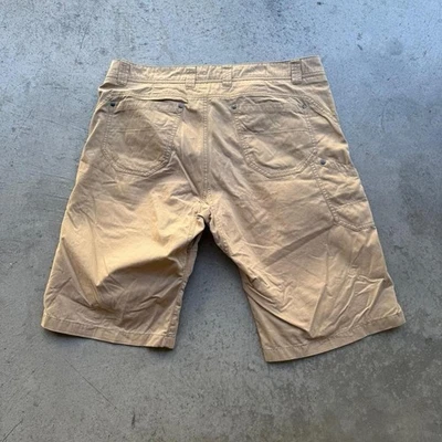 Shorts Arc'teryx Bastion tamanho 36 caminhada Gorpcore ao ar livre tamanho 36 bronzeado - Imagem 1 de 4