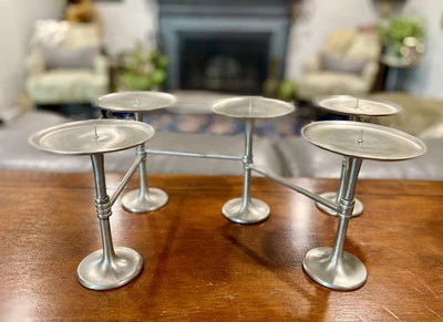 Centro de mesa de peltre Pottery Barn candelabro acordeón expandible 5 brazos Foto 1 de 4