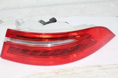 Luz trasera Jaguar XE 2017-2019 lado del pasajero 19733702 OEM - CHIP PEQUEÑO Foto 1 de 4