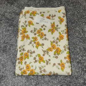 Vintage Remnant Scrap Fabric 60s 70s Approx 1 1/4 Yard 45 Inch - Picture 1 of 4