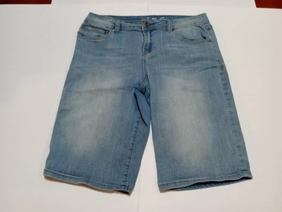 Bermudas INC Denim para mujer lavado ligero tiro medio elásticas talla 6 Foto 1 de 4