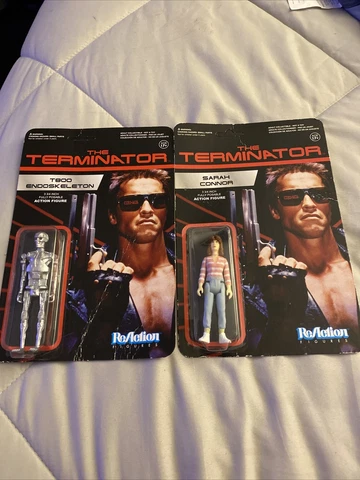 T800 ENDOSKELETON SILVER TERMINATOR + Sarah Connor ReAction Super7 Retro 3.75" Cover