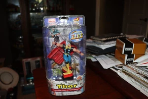 Monogram Marvel Avengers Thor Paperweight Figure Statue 6" Resin New 2010 MIB - Picture 1 of 2