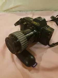 Canon T70 35mm SLR Camera w/ Sigma Zoom-Master 35-70mm Lens - Picture 1 of 11