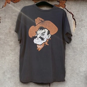 Hard Rock Hotel Oklahoma OSU Cowboys Black T-Shirt Men’s Size XL NCAA University - Picture 1 of 8