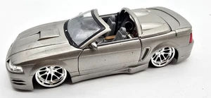 JADA DUBCity 2002 Ford Mustang Convertible Gray Silver 1/24 Diecast Car - Picture 1 of 9