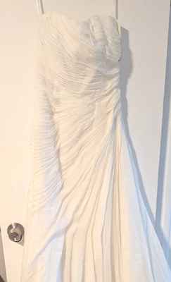 brand new w/tags unaltered wedding dress size 6 ivory A-Line sweet❤️ strapless  - Image 1 of 4