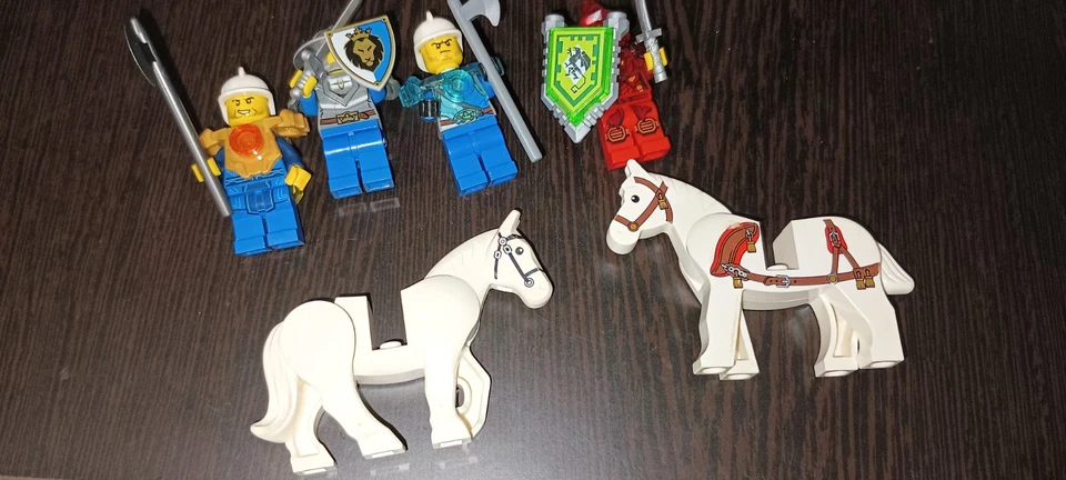 LEGO Caballeros Y Caballos Lote Personalizado Nexo Caballeros León Guardia Castillo Y Reino  Foto 1 de 4