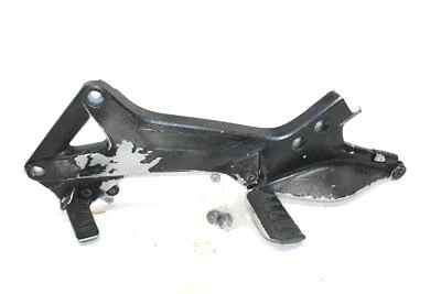 2004 HONDA ST1300 APOIO PARA OS PÉS DIANTEIRO ESQUERDO PEG STEP - Imagem 1 de 4