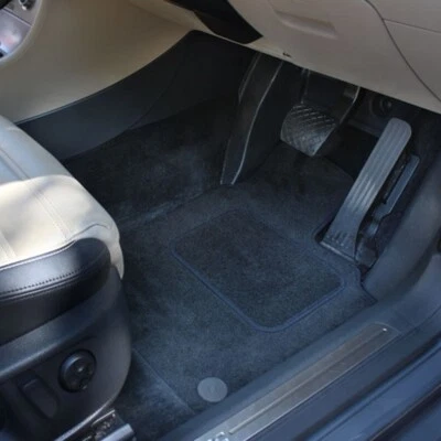 KIA SOUL EV 2016  TAILORED BLACK MATS CARPET - CHOOSE YOUR EDGING - Image 1 of 2