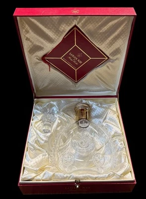 Remy Martin Luis XIII Gran Champagne Coñac Botella Vacía Baccarat En Caja Marcada Foto 1 de 4