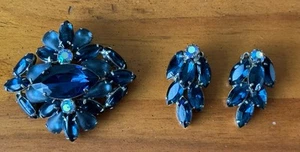 VTG Juliana Blue Rhinestone Domed Flower Top Layered Pin Earrings Set - Picture 1 of 14