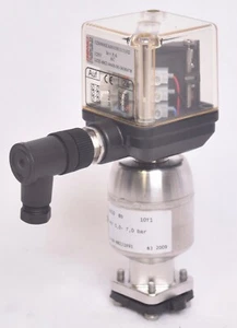 GEMU Position Indicator 1230000ZA001031111102 w/ Diaphragm Valve 9650 8D 10T1 - Picture 1 of 6