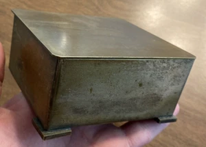 ¿Club de playa Apollo A1689 vintage? Caja de baratijas ganadora de los Eagles 1951 para hombre *LEER* B5 - Imagen 1 de 24