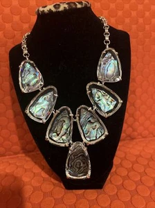 Kendra Scott statement Harlow Bib Necklace in Suspended Abalone Shell Gold Toned - Picture 1 of 5