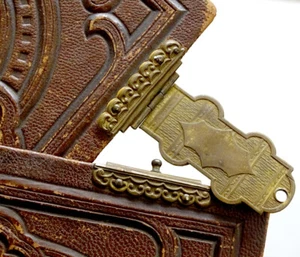 HINGE LOCK Brass LATCH BUCKLE for Antique VICTORIAN Civil War CDV Photo Album - Picture 1 of 3