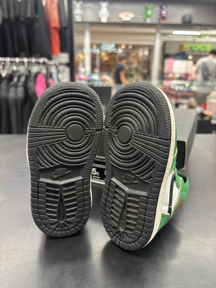 Jordan 1 High OG Zapatos Niño Pequeño Talla 5C Verde Suerte CU0450-300 Nike Foto 1 de 2