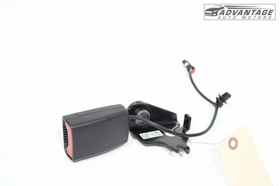 2025 雪佛兰 EQUINOX 后方右侧第二行中心座椅皮带扣 原始设备制造商 — 第 1/4 张图片