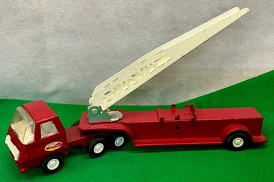 Vintage 1960’s Small Tonka Fire Truck and Swivel Ladder Trailer ~ Pressed Steel - Image 1 of 4