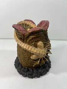 Alien Facehugger Xenomorph Egg Pod Vinyl Bank Diamond Select Horror Sci-Fi 2015 - Bild 1 von 8