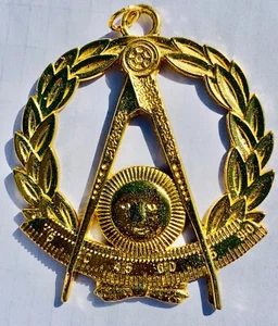 Masónico pasado maestro joya colgante color dorado con corona  - Imagen 1 de 1