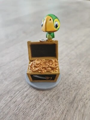 Jake y los Piratas del País de Nunca Jamás Skully Loro Figura Tesoro Cake Topper Foto 1 de 4