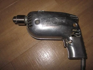 VINTAGE~"SPEED WAY" ALL-METAL 1/4" DRILL~GOOD WORKING COND~RARE~U.S.A.!  - Picture 1 of 10