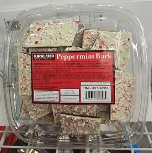 Peppermint Bark Kirkland Signature Handmade Layered Dark White Chocolate 21 oz - Picture 1 of 3