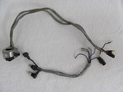 Yamaha AT3 1973 125cc interruptor de mango LH - 3 funciones - OEM #233-83973-00-94 Foto 1 de 4