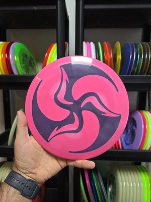 Discmania Swirly S-Line FD Huk Lab Pink 173g Trifly Disc Golf Driver - Image 1 of 4