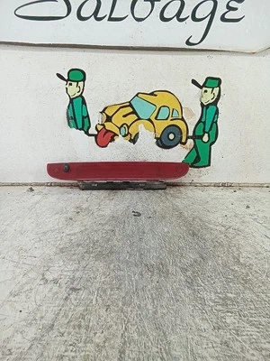 Ford Explorer 2003 tercera luz de freno  Foto 1 de 2