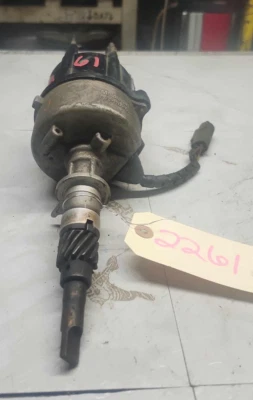 1987-1990 JEEP WAGONEER CHEROKEE COMANCHE 4.0L 6-242 DISTRIBUTOR OEM - Image 1 of 4