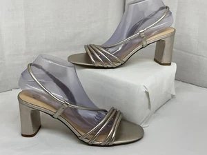 Bella Vita Women Block Heel Sandal Heeled Gold Leather 10Wide Pair of Shoes - Picture 1 of 12