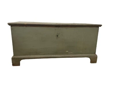 antique bracket foot Chippendale blanket chest old surface 1770 18th blue under - Image 1 of 4