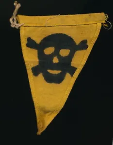 WWII German gas mine marker pennant flag skull wehrmacht veteran estate - Picture 1 of 2
