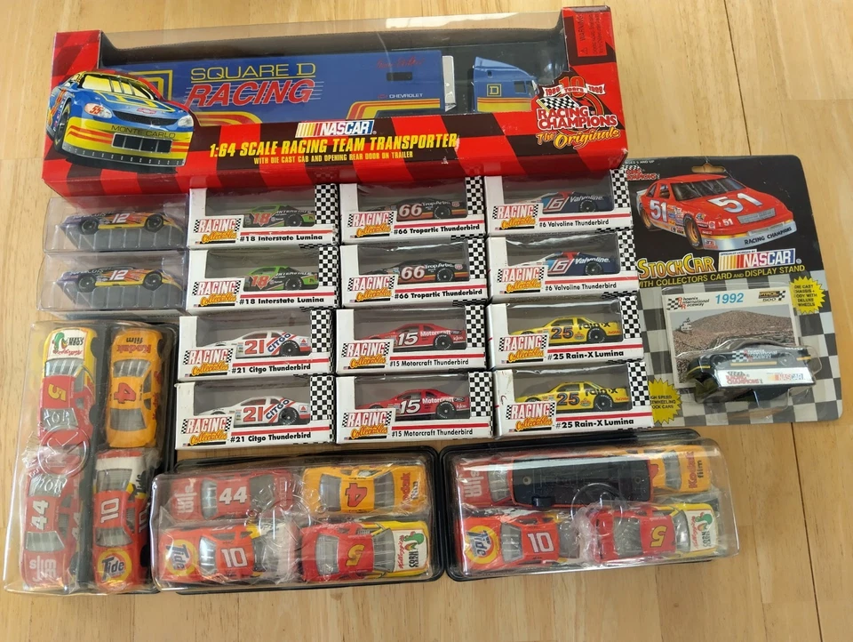 Lote NASCAR 1/64 Diecast Kenny Wallace Kerry Earnhardt PIR Power Pit Stop Revell Foto 1 de 4