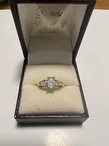 diamond engagement ring - Picture 1 of 7