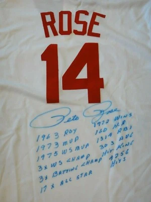 PETE ROSE SIGNED REDS JERSEY WITH 12 HANDWRITTEN STATS BECKETT BAS CERTIFIED. - Image 1 of 4