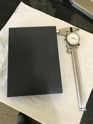 .900" x 5 1/8" x 7 1/8" BLOQUE RECTANGULAR NYLON NEGRO 6/6 Foto 1 de 2