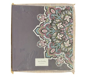 Vera Bradley Tres Anillos Carpeta Caramelo Medallón Bolsillos Interiores Nuevo Sellado - Imagen 1 de 3