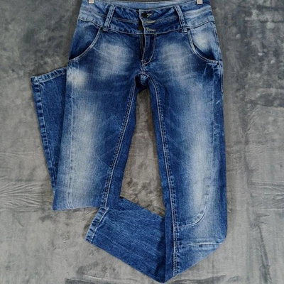 Pantalones de mezclilla Zara TRF para mujer 4 azules lavado medio ajustados rectos elásticos cremallera mosca Foto 1 de 4