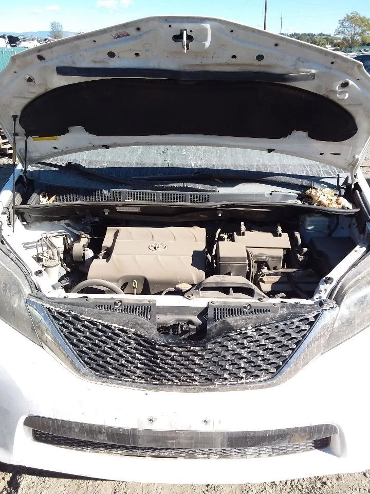 Used Fuel Injection Air Flow Meter fits: 2014 Toyota Sienna 1.8L 2ZRFE engine Gr Foto 1 de 4