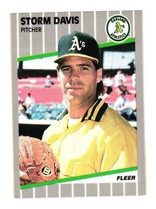 1989 Fleer #6 Storm Davis Oakland Athletics
