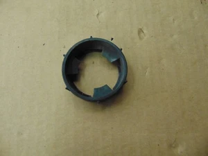 USED 1998-2011 FORD CROWN VICTORIA HEADLIGHT LAMP BULB SOCKET RETAINER RING - Bild 1 von 2