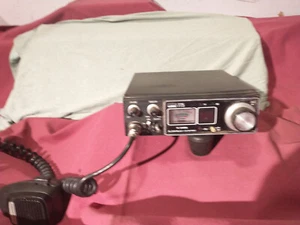 Montgomery Ward 40 Channel CB Radio 775 early pll radio - Picture 1 of 4