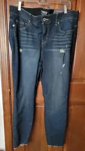 Pantalones de mezclilla TORRID Bombshell ajustados tiro alto azul desgastado talla 18R - Imagen 1 de 6