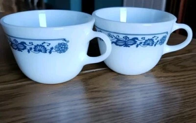 Juego de 2 tazas de té Pyrex Corningware azul y blanco Old Town Country de colección Foto 1 de 4