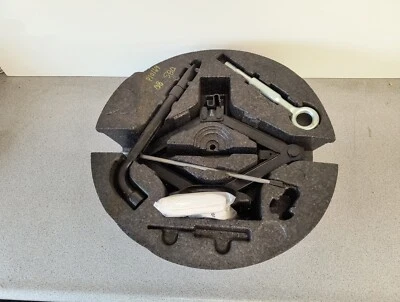 07 08 09 10 11 12 13 14 15 16 VOLVO S80 JACK В СБОРЕ С ИНСТРУМЕНТАМИ И ЛОТКОМ OEM - Изображение 1 из 4