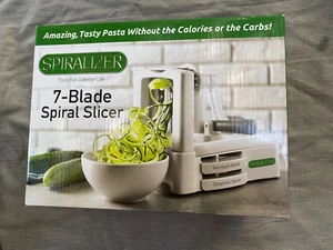 Spiralizer 7 Blade Spiral Vegetable Slicer New in Box - Picture 1 of 2
