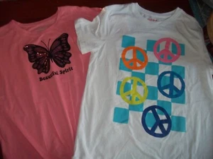 ~ ...2...ABSOLUTLY BEAUTIFUL GRAPHIC TEE SHIRTS..MINT...SIZE 14 / 16....5.99 - Picture 1 of 4